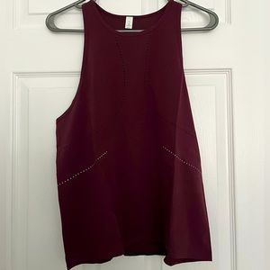 Maroon lululemon tank top with reflective detail size 8